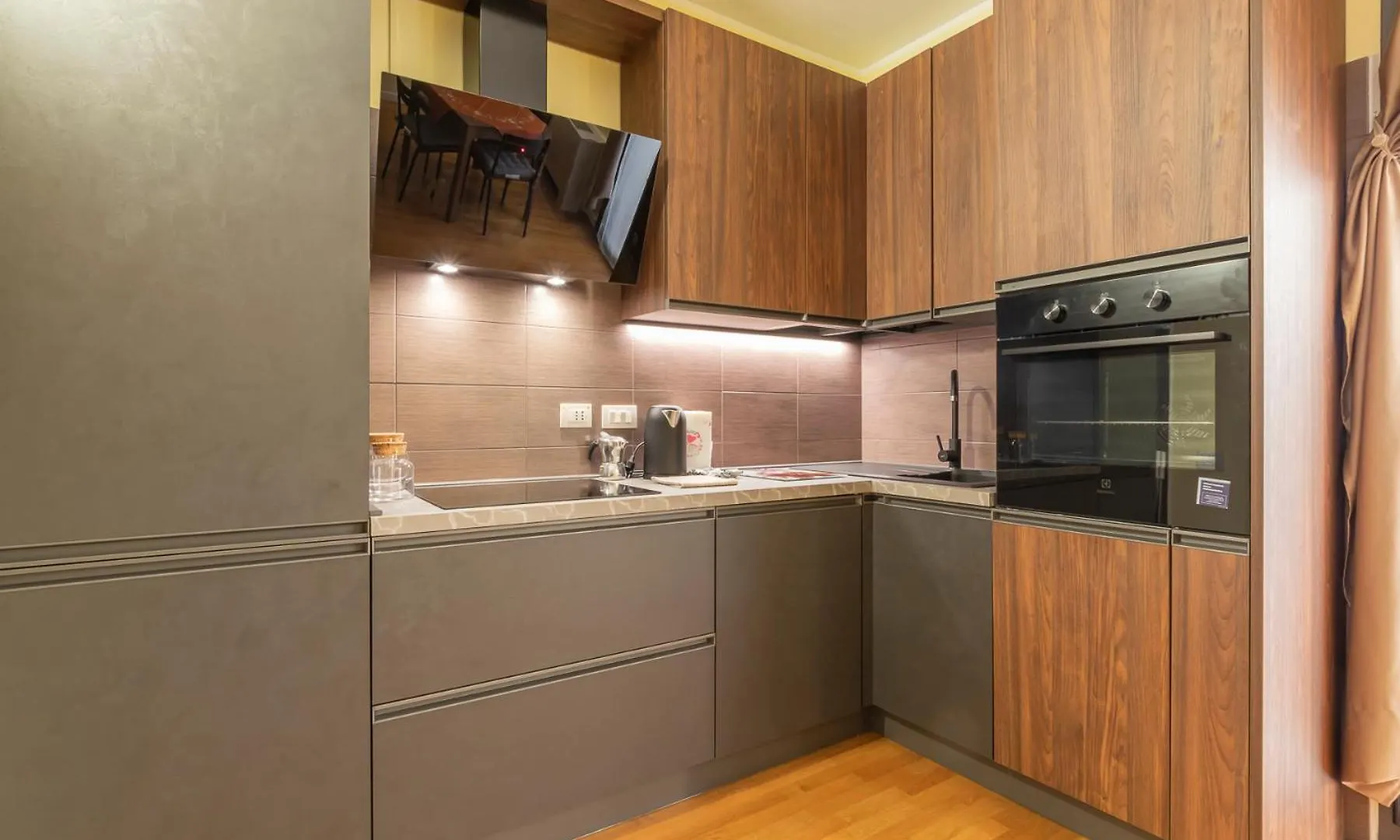 Xenia Apartments - Elegant Studio 10 Min From Linate Milan 0*,  Italy