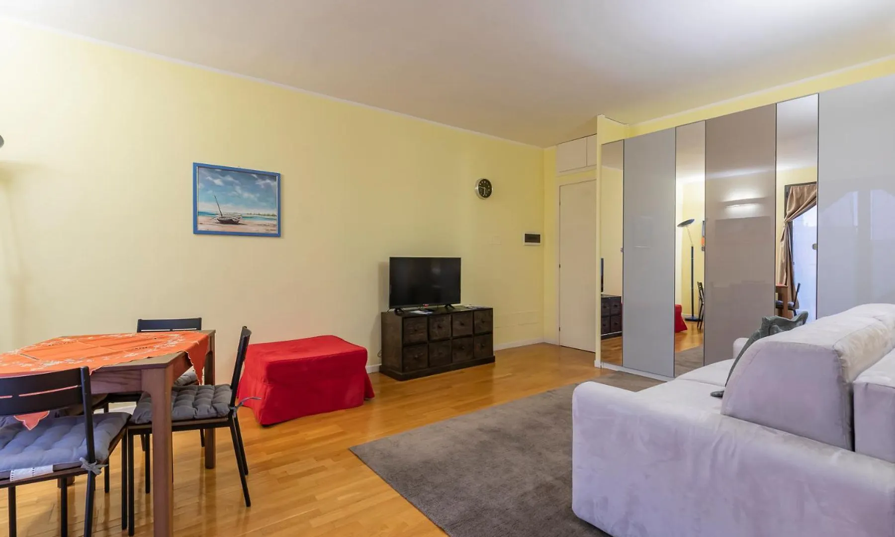 Xenia Apartments - Elegant Studio 10 Min From Linate Milan Italy